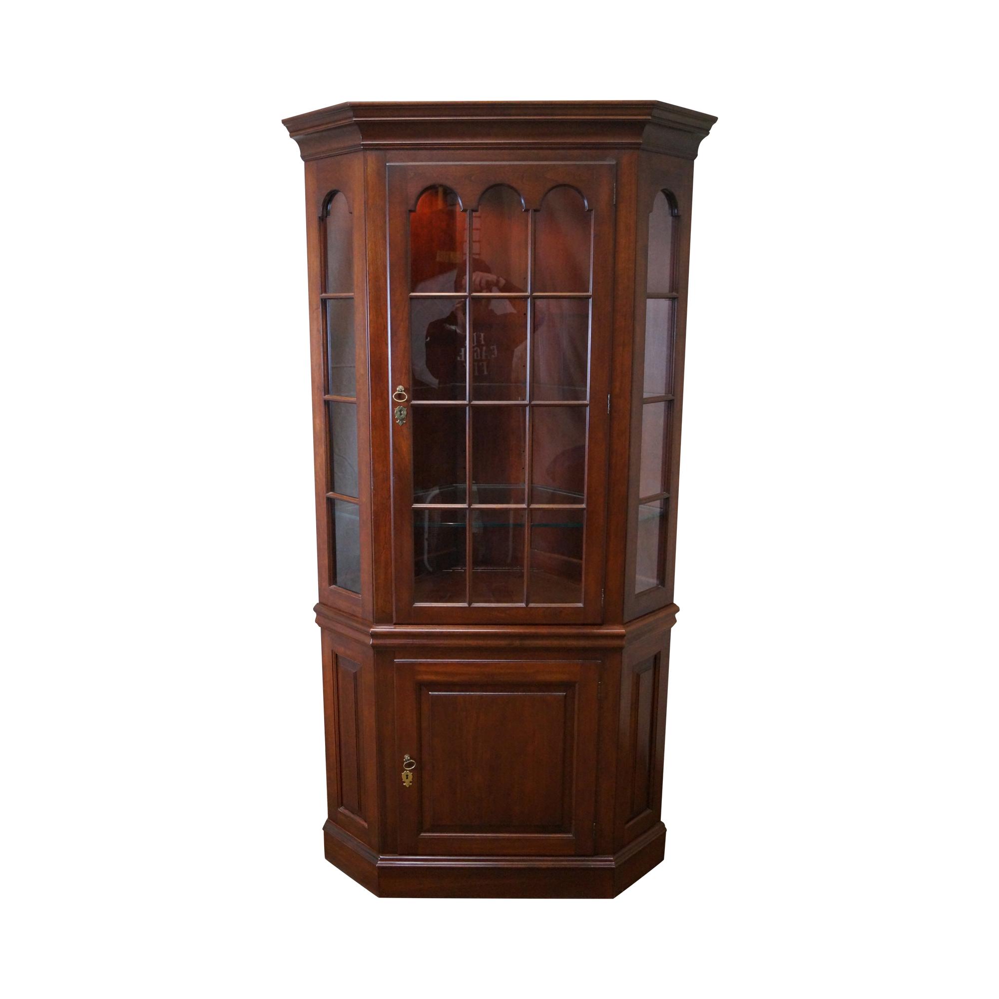 Pennsylvania House Solid Cherry Chippendale Style Large Lighted Corner