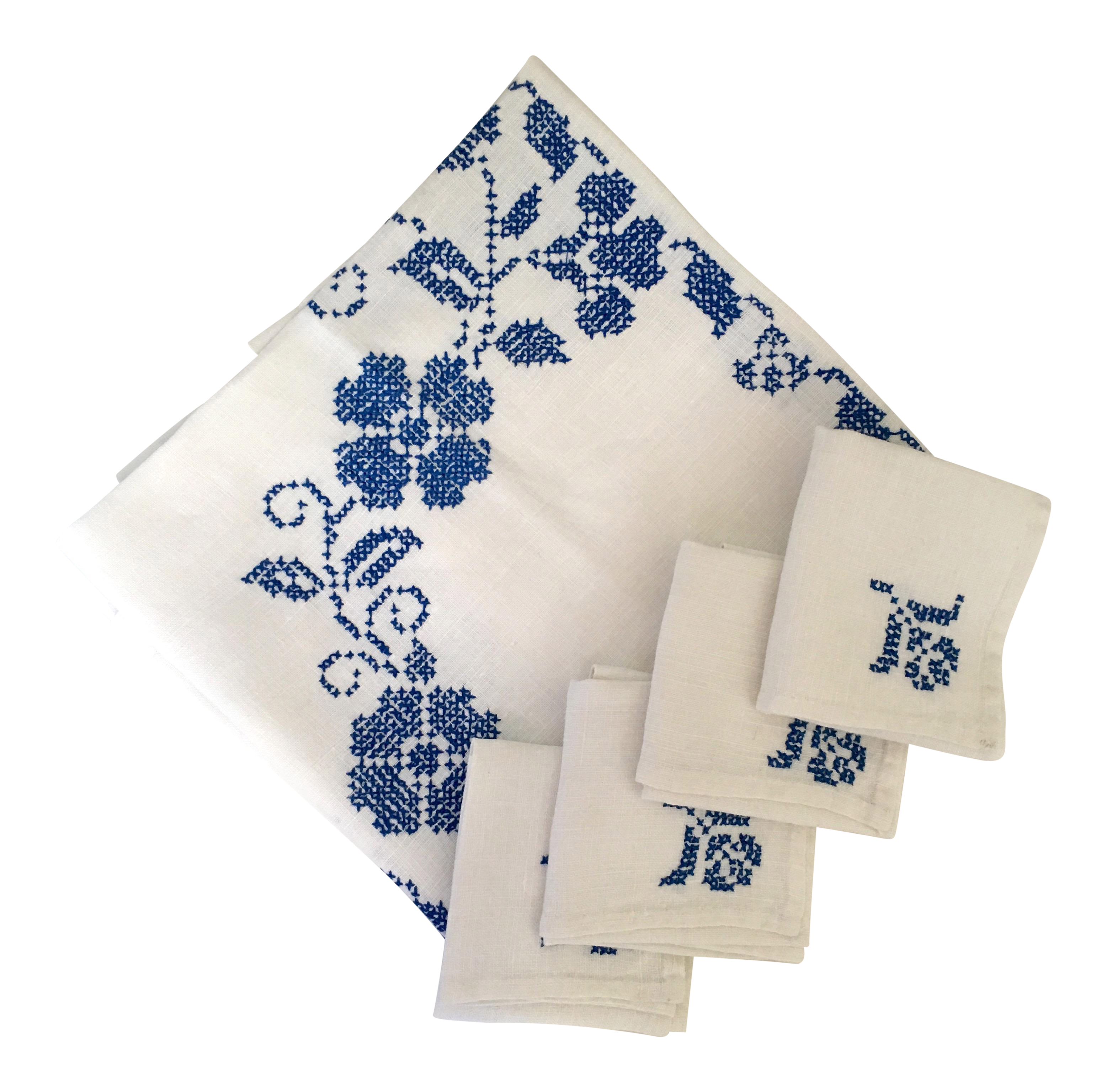 Blue and white embroidered napkins and tablecloth set of 5
