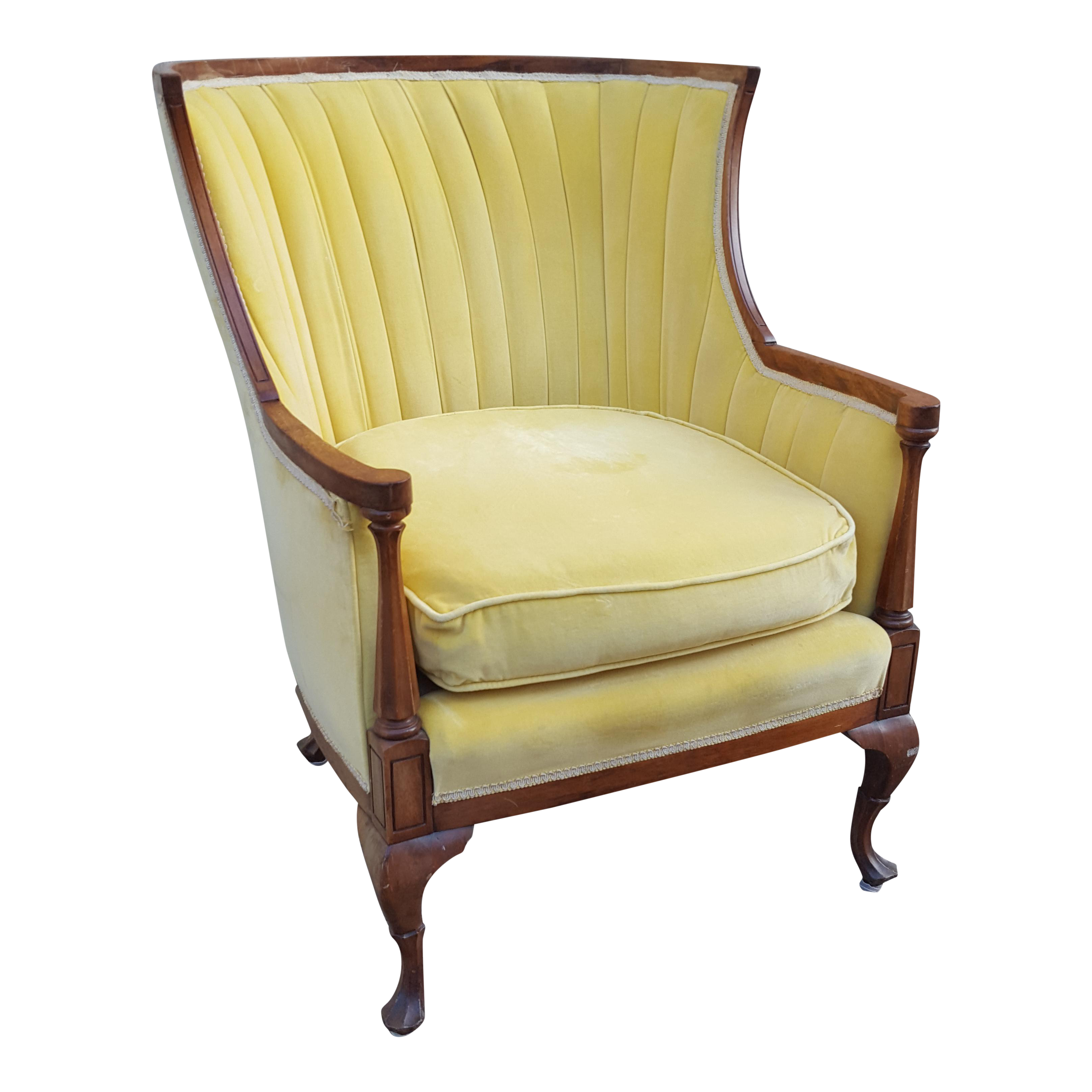 5 Reasons Why the Yellow Velvet Armchair is an Unforgettable Statement Piece