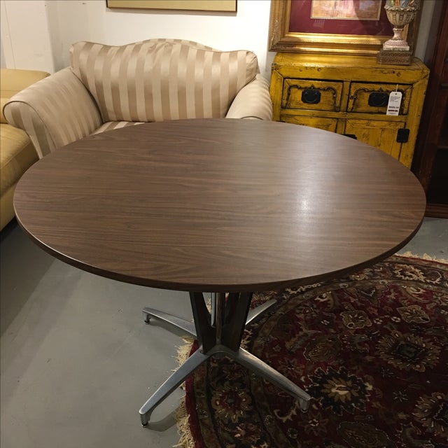 Mid Century Modern Aluminum Pedestal Dining Table | Chairish