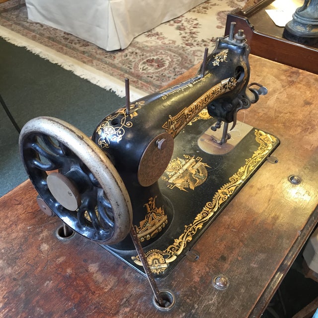 Vintage Singer Sewing Machine Table | Chairish