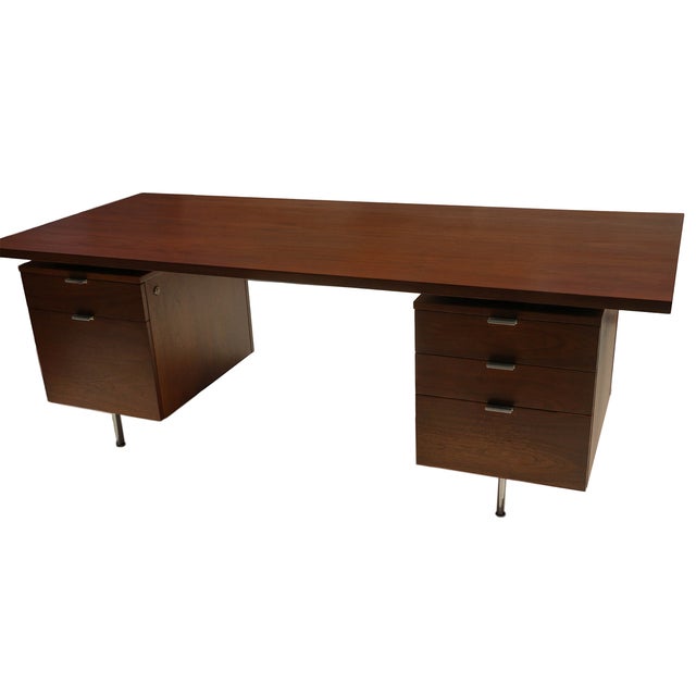 Mid-Century Executive Desk Herman Miller | Chairish