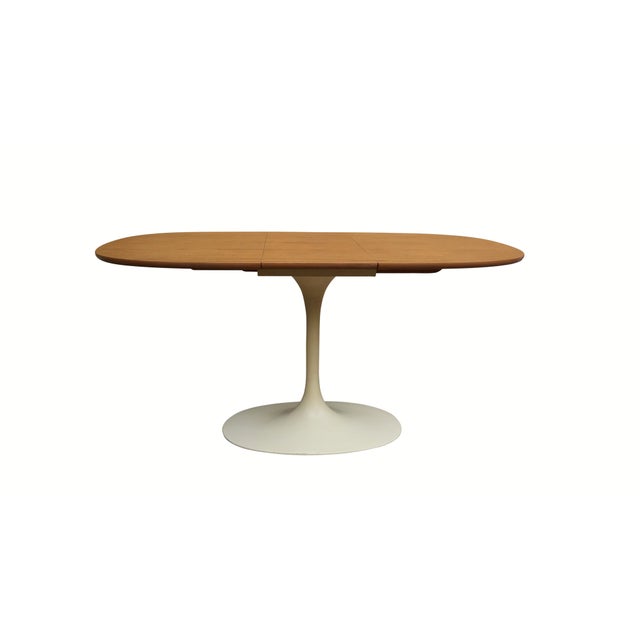 Oval Mid-Century Modern Dining Table | Chairish