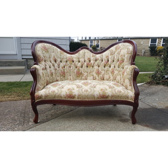 Vintage Victorian Floral Tufted Loveseat Stunning Antique Tufted