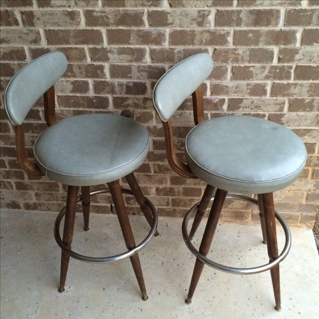 Vintage Mid-Century Bar Stools - A Pair | Chairish (640 x 640 Pixel)