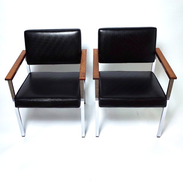 Knoll 900 Executive Art Metal Inc Chairs - a Pair | Chairish