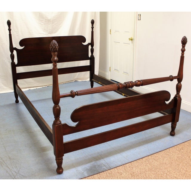 Traditional Mahogany Chippendale Kling Pineapple Full Size Bed Frame