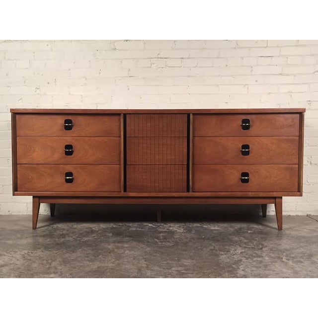 Bassett MidCentury Modern 9Drawer Dresser Chairish