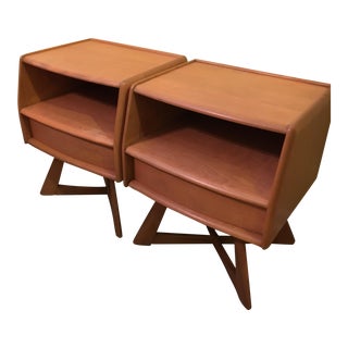 Vintage Beds Picked for You | Chairish