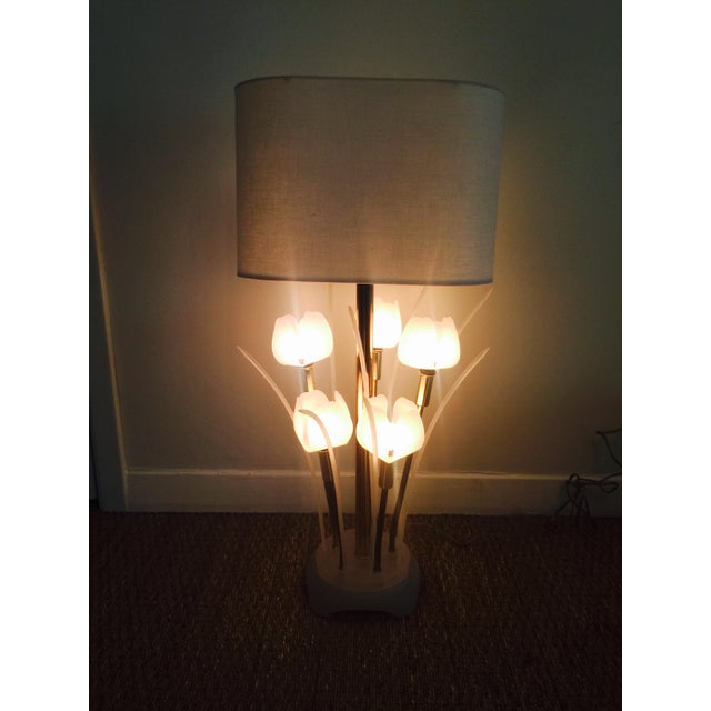 Vintage 1960s Tulip Lucite & Brass Table Lamp | Chairish