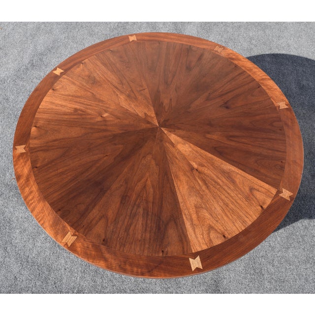 Vintage Lane Mid-Century Modern Round Walnut Coffee Table ...
