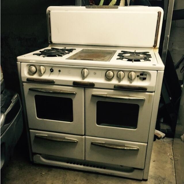 19401950's Wedgewood Stove Chairish