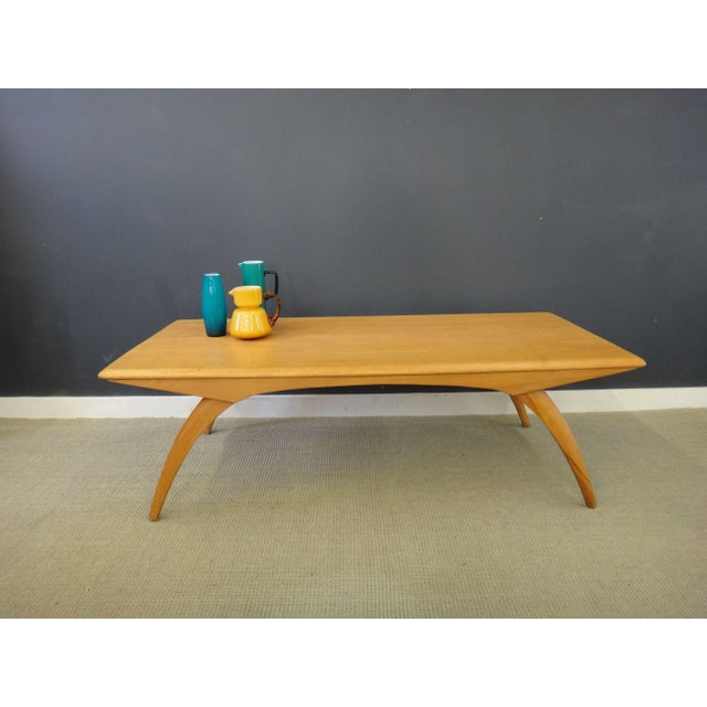 Heywood Wakefield Coffee Table / Heywood-Wakefield Mid-Century Modern Wishbone Coffee Table ... - This is a mid century modern coffee table by heywood wakefield in their wheat finish.