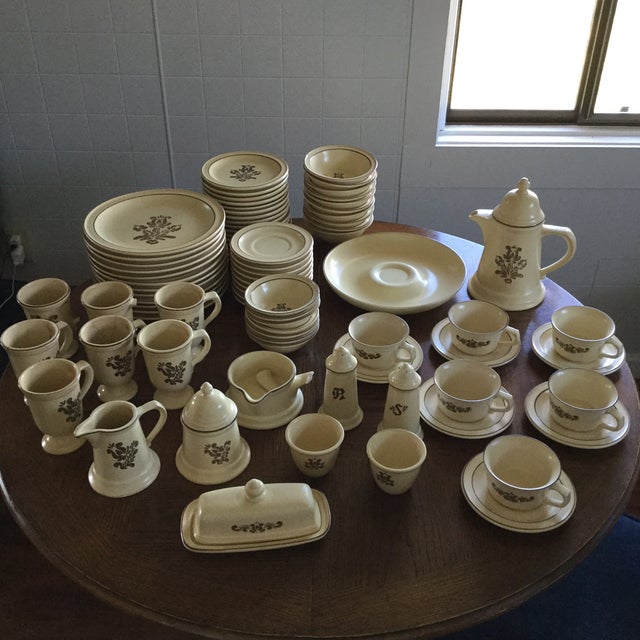 Pfaltzgraff Village Folk Art Dinnerware Set of 96 Chairish