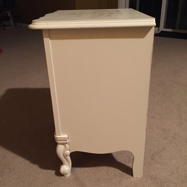Vintage French Provincial White & Gray Nightstand Chairish